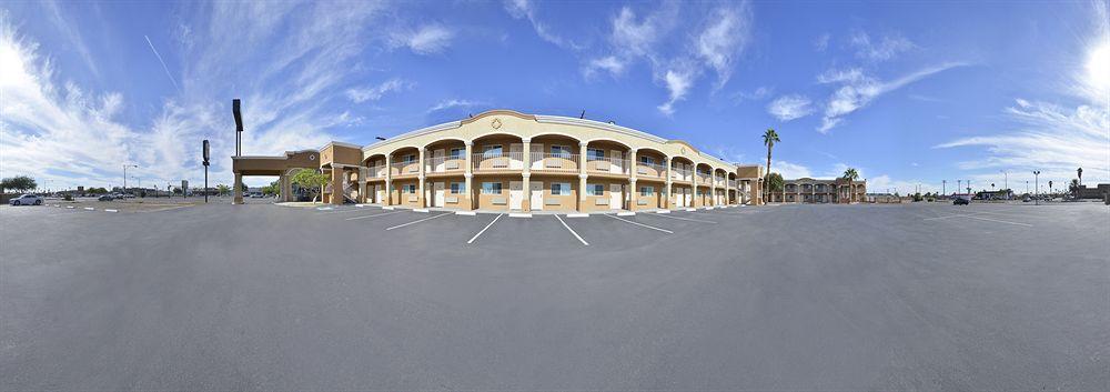 Days Inn By Wyndham El Centro Eksteriør bilde